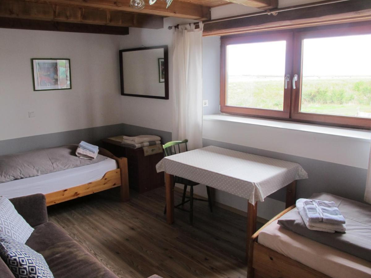 Hof Rickelsbuell - Nordseeurlaub Auf Dem Biobauernhof Rodenas Room photo